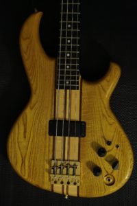 Aria Pro Bass009