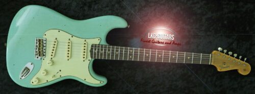 Fender Customshop '64 Strat® Journeyman Relic®, Rosewood Fingerboard, Faded Aged Daphne Blue
