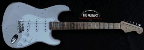 Fender Customshop 1954 Fat Stratocaster® Relic®-Closet Classic Hardware – Aged White Blonde